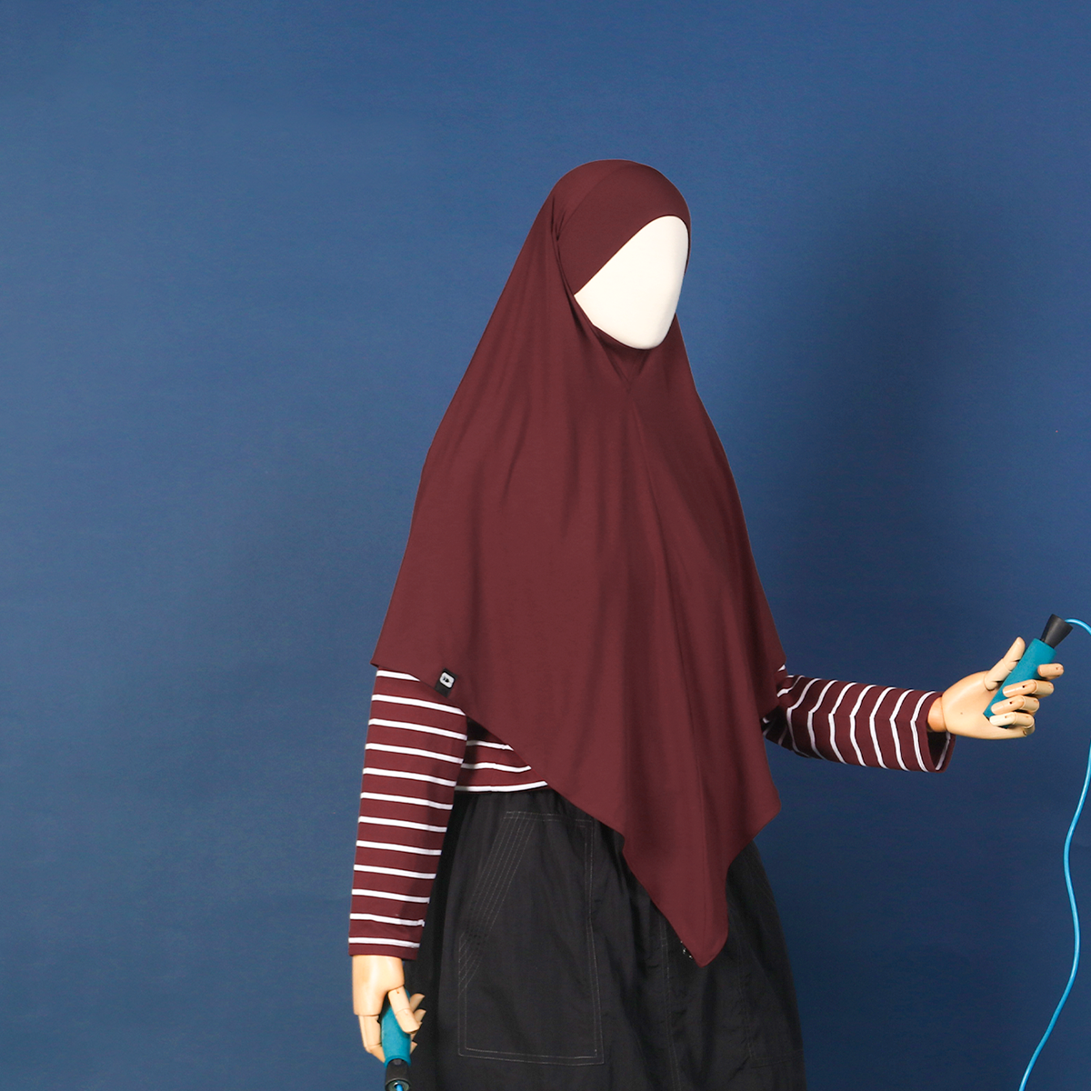 Arabella Khiban - Maroon
