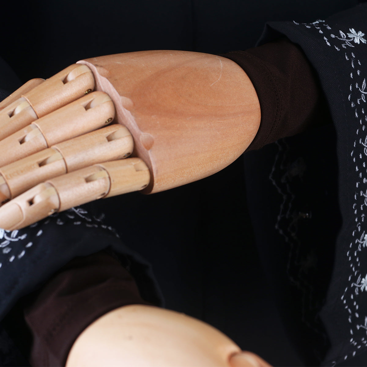 Afra Handsock - Dark Brown