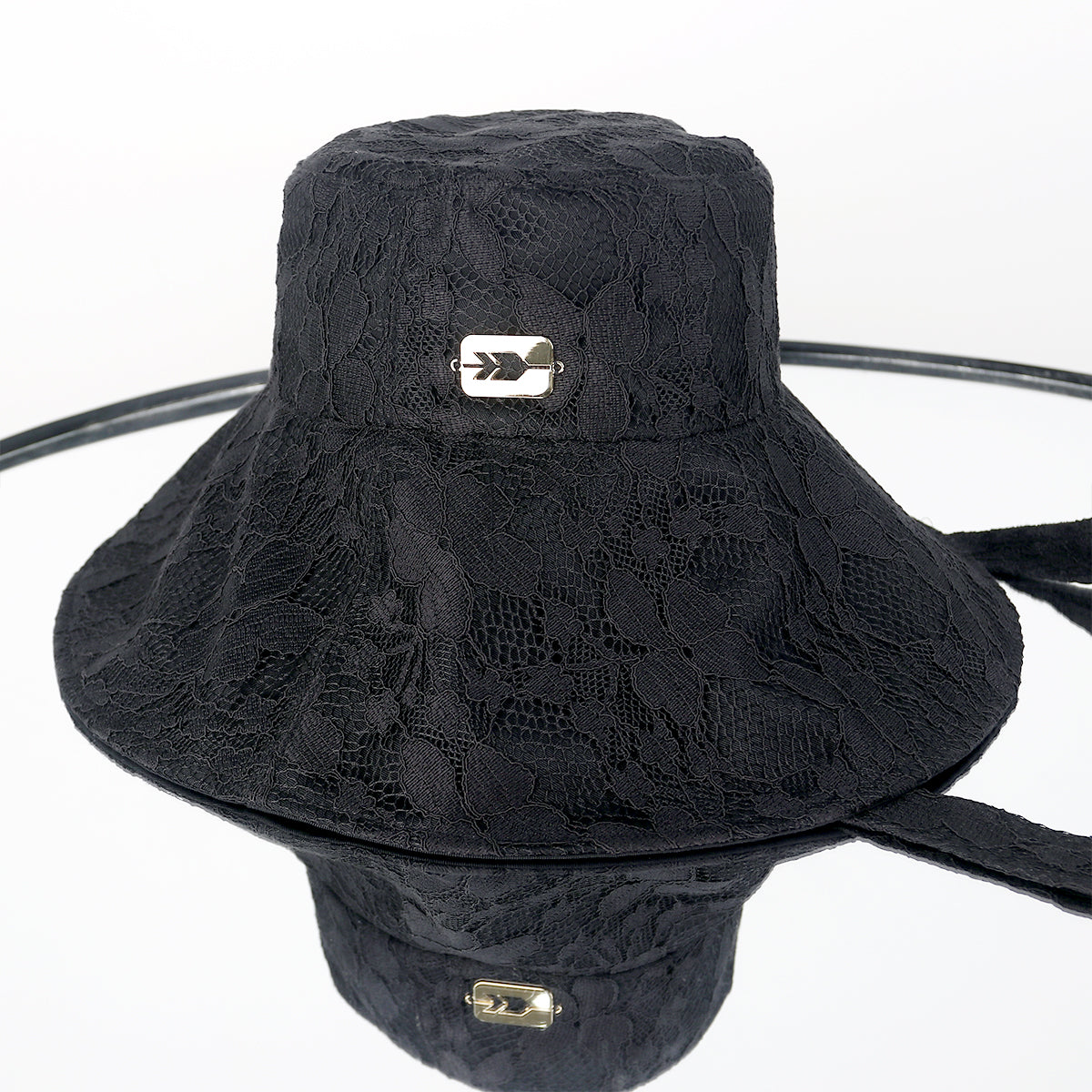 Chafika Bucket - Black