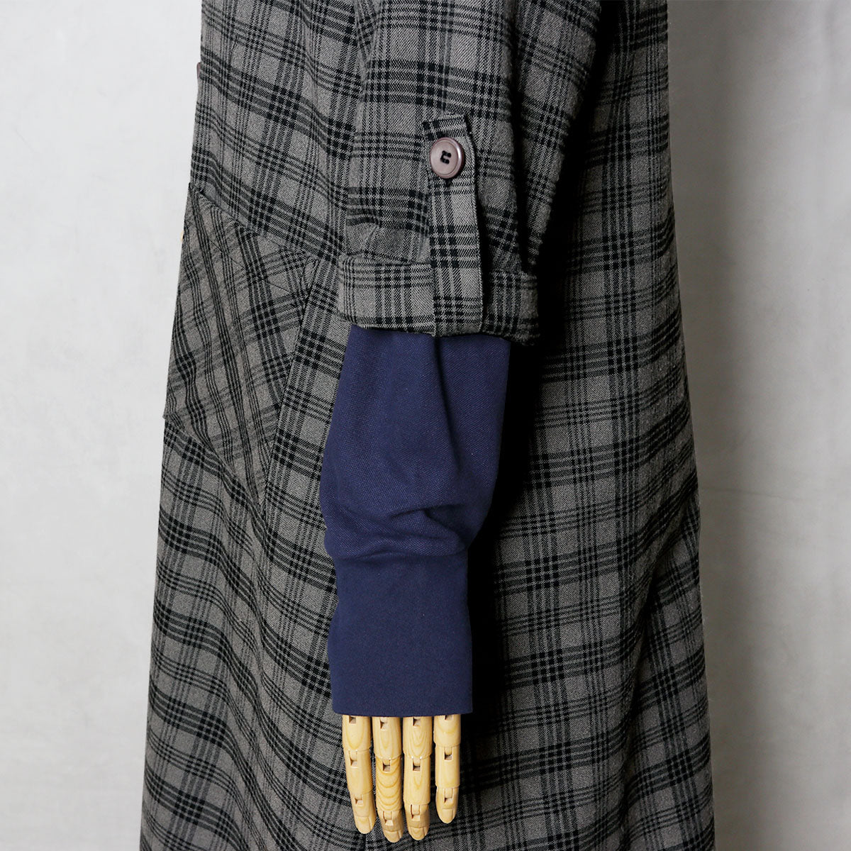 SAMPLE Maleekah Flannel - Dark Grey