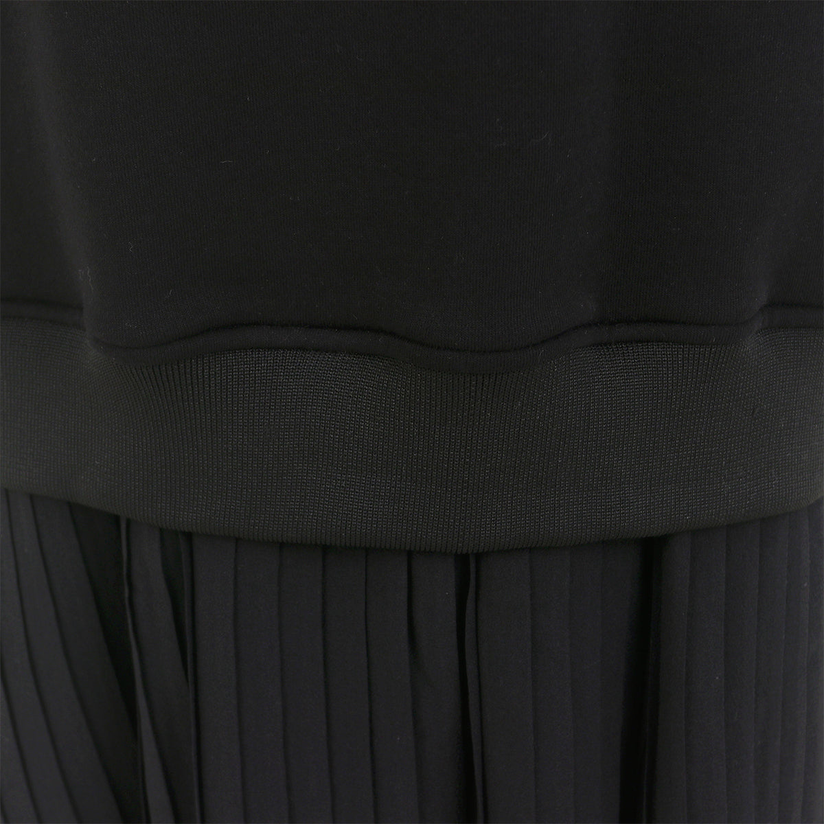 Nusseyba Jacket - Black