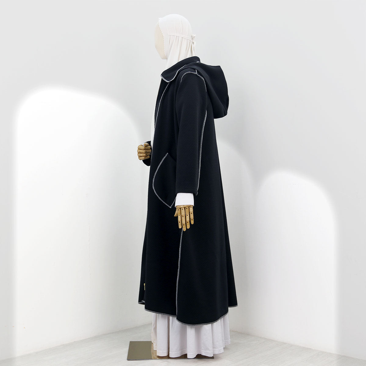 Nafeeza Long Jacket - Black