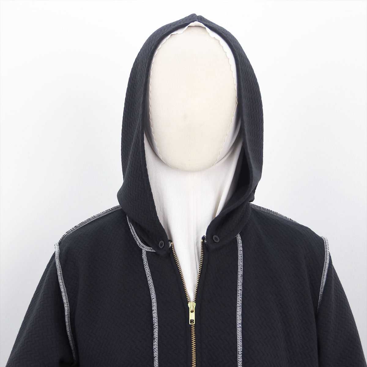 Nafeeza Long Jacket - Black