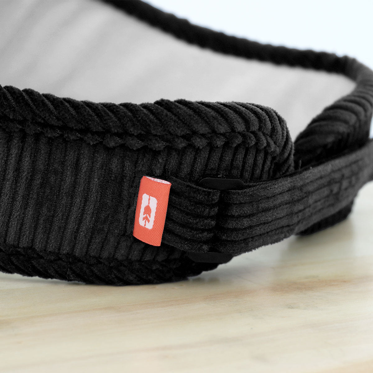 Raana Visor - Black