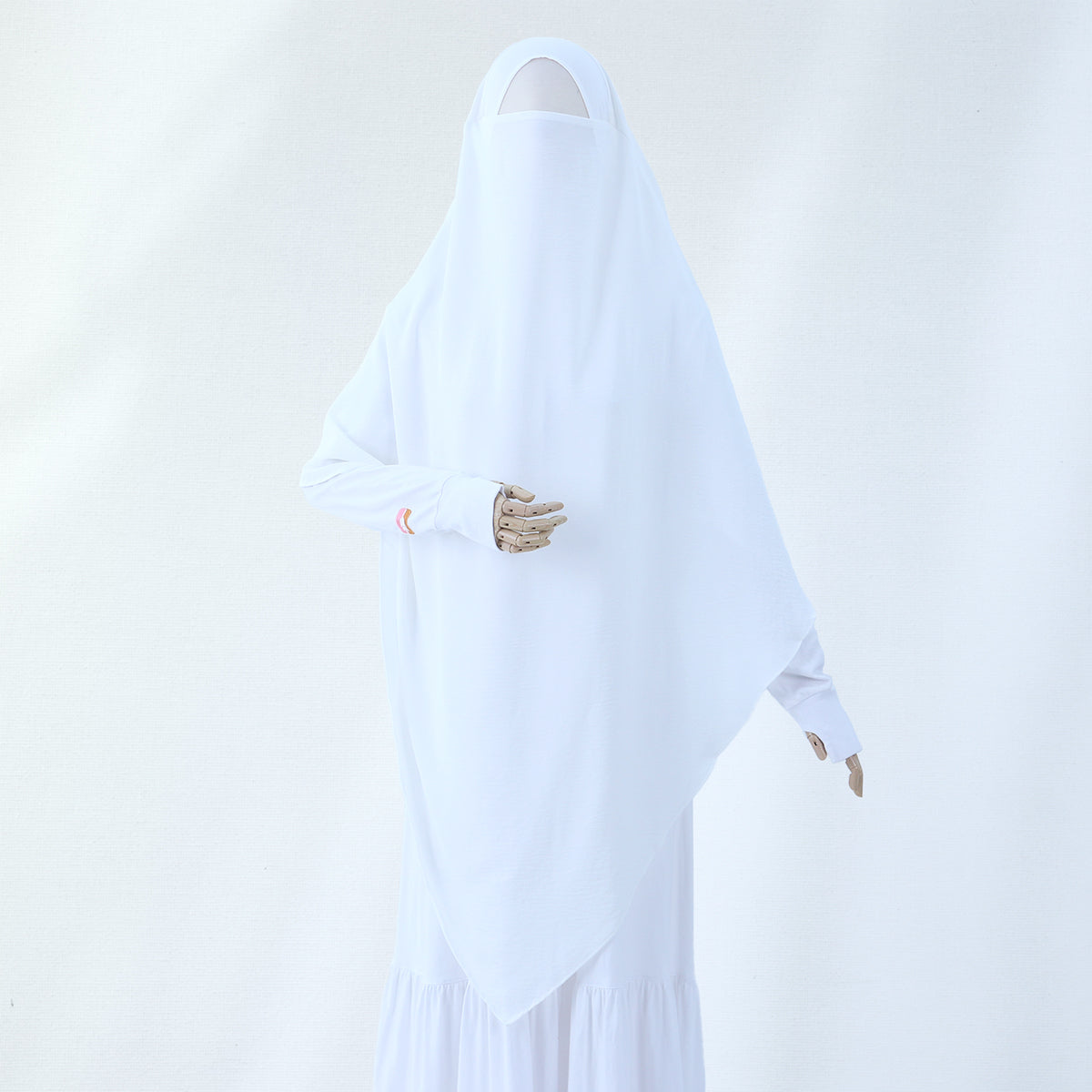 DEFECT Sarah French Khimar - Broken White
