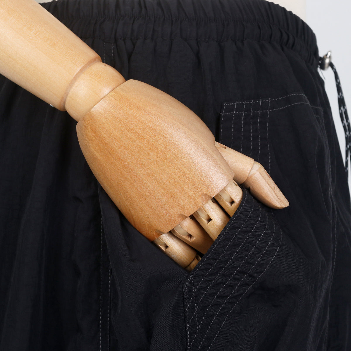 Wafiyya Skirt - Black