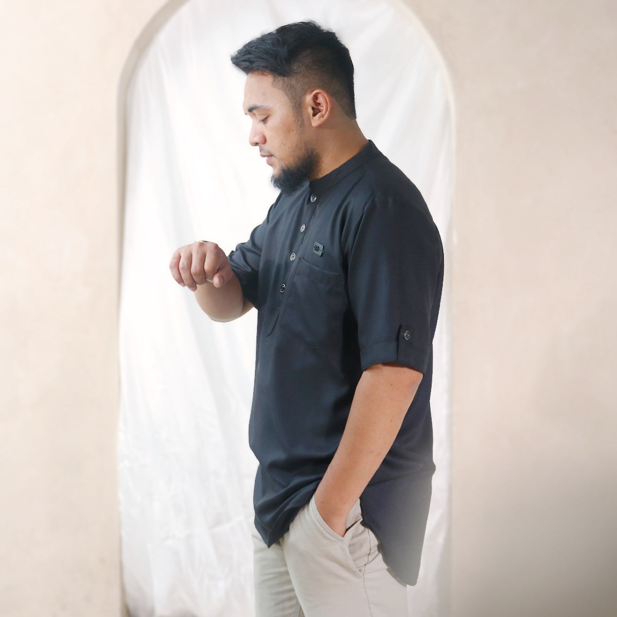 DEFECT Haafiz Kurta - Black