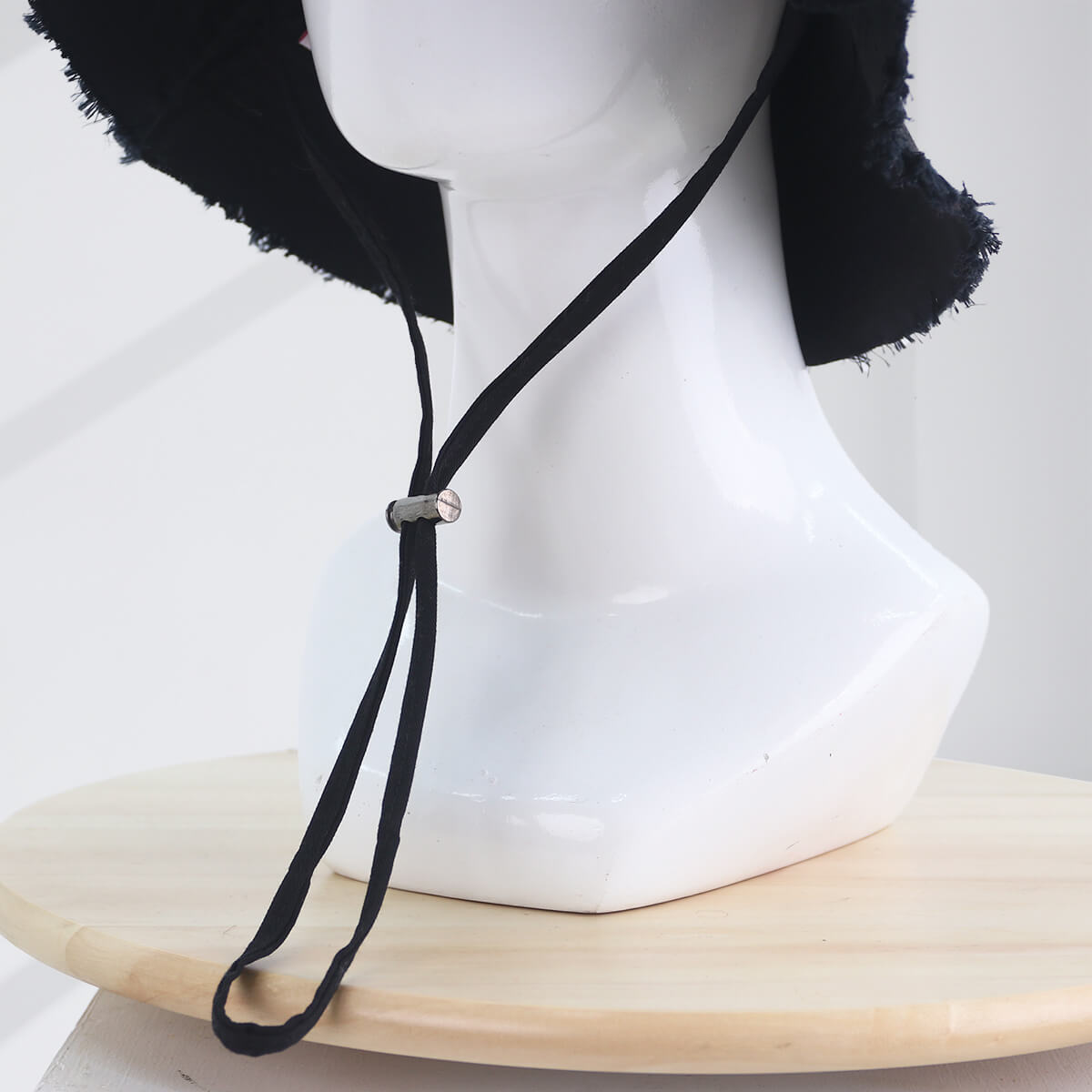 Ifana Bucket - Black