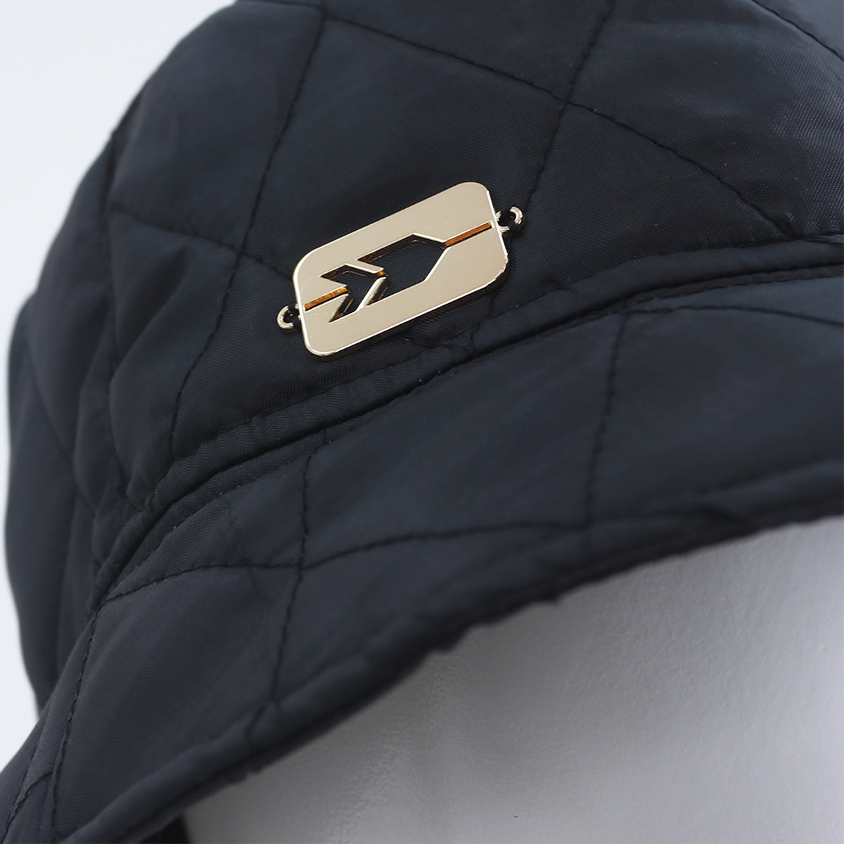 Izzaa Bucket - Black