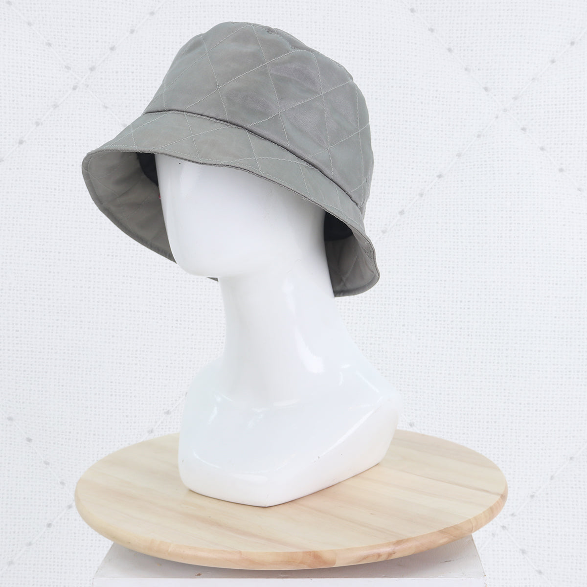 Izzaa Bucket - Metallic Mint