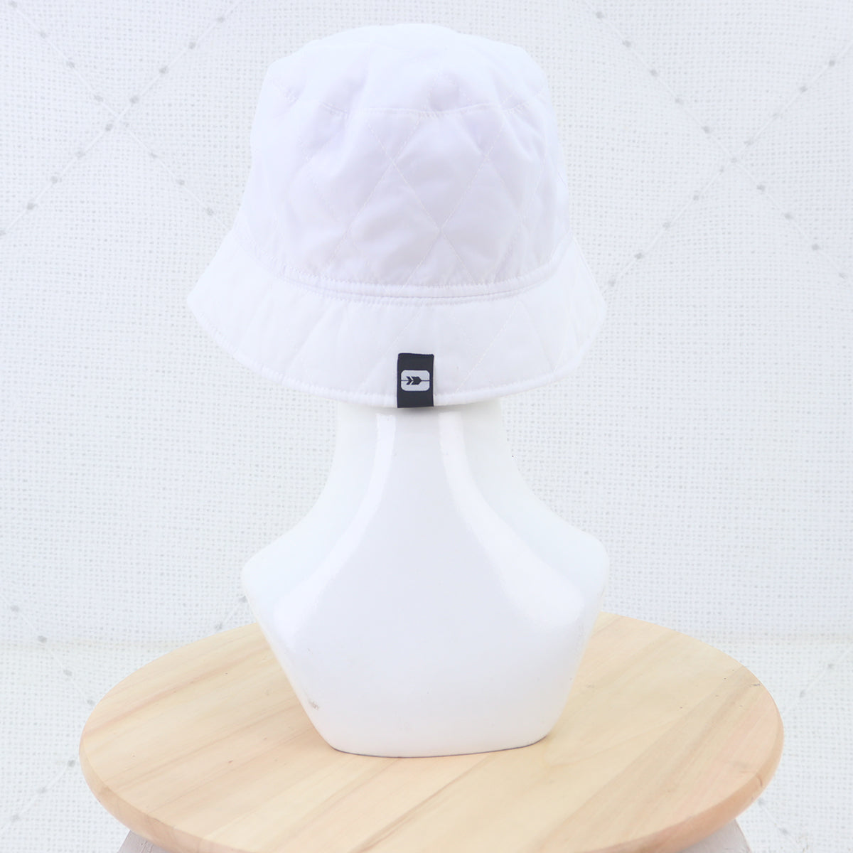 Izzaa Bucket - White