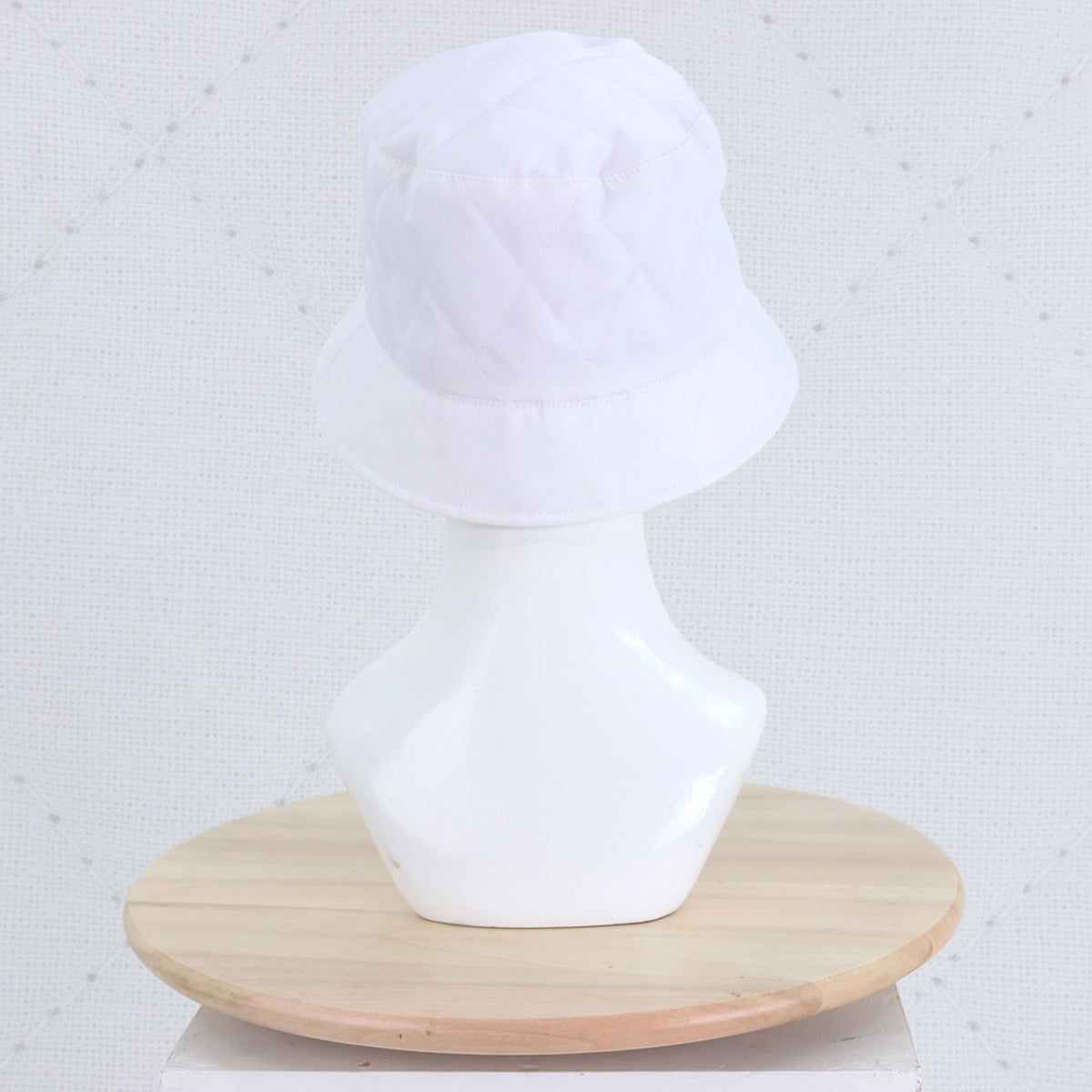 Izzaa Bucket - White