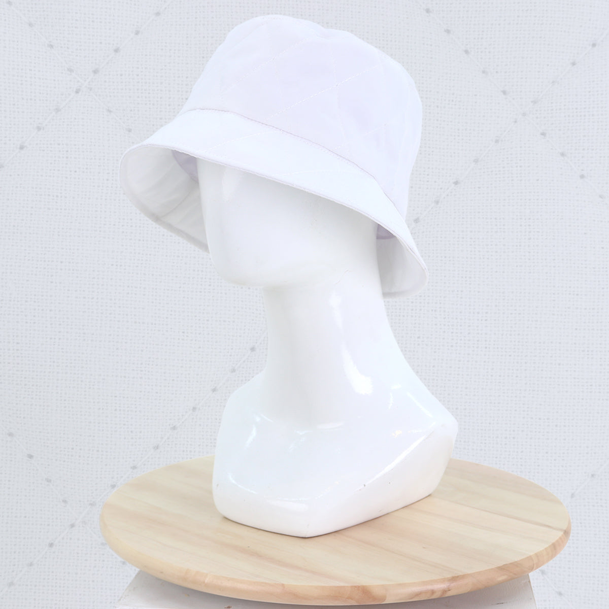 Izzaa Bucket - White