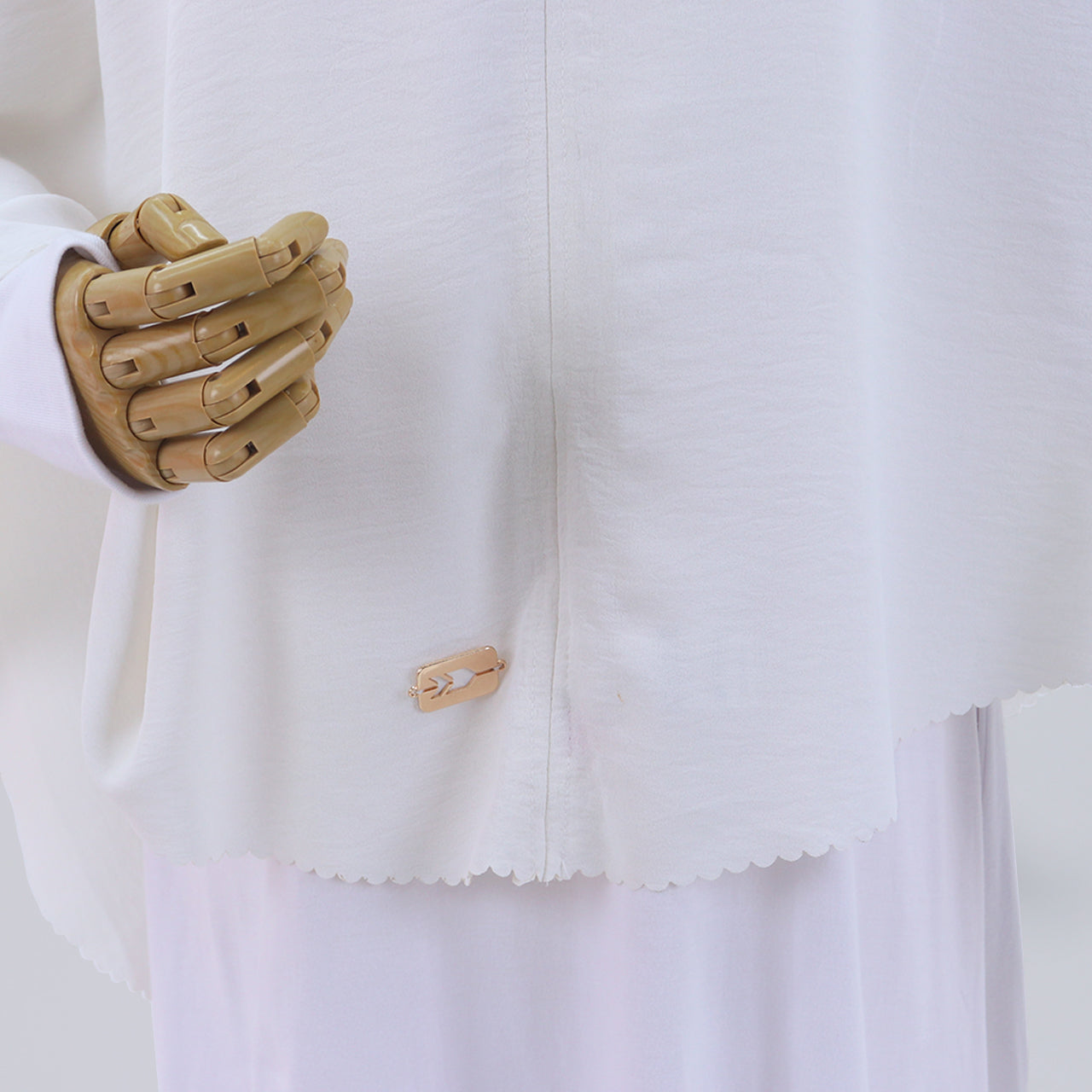 Nadhira Khimar - Broken White