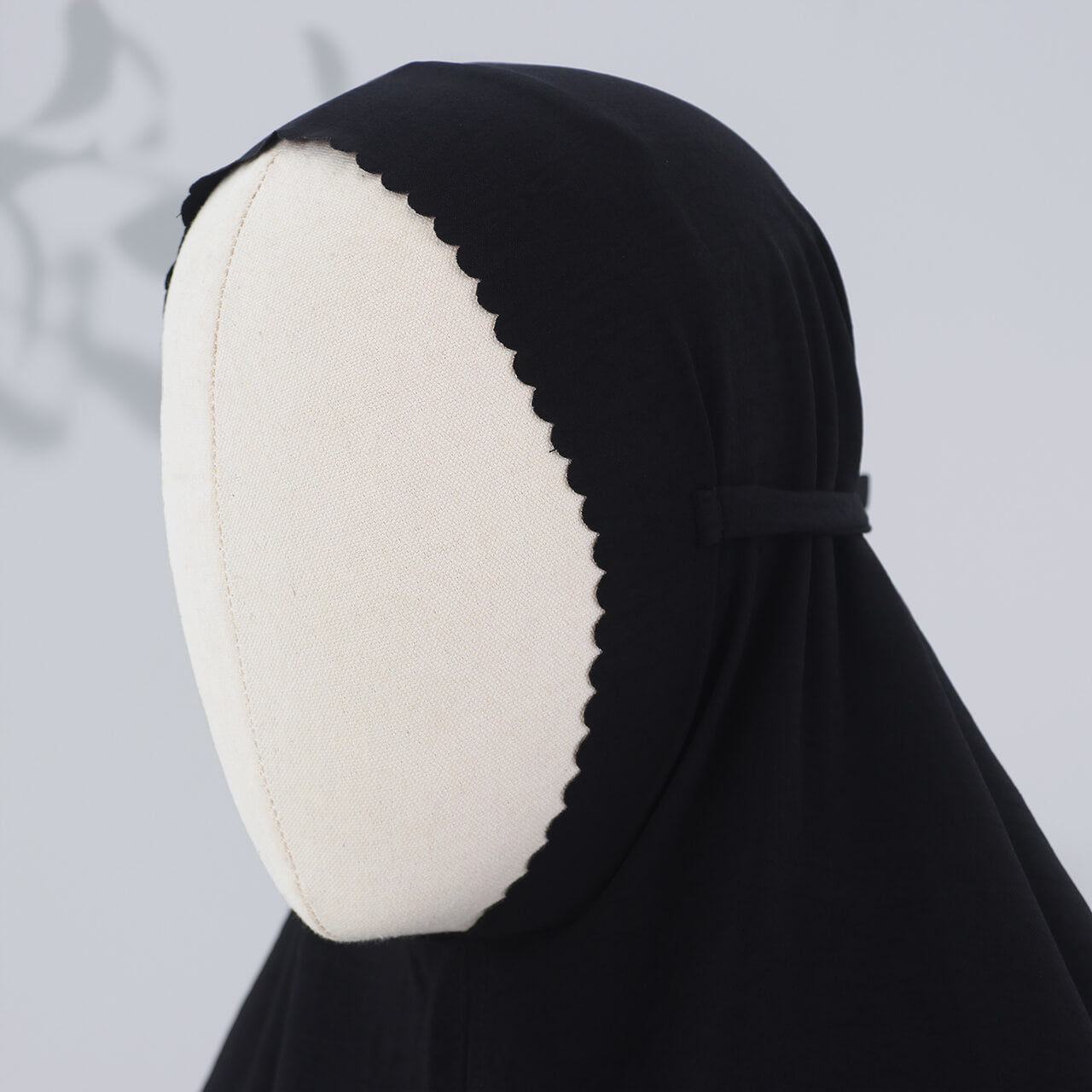 Nadhira Khimar - Black