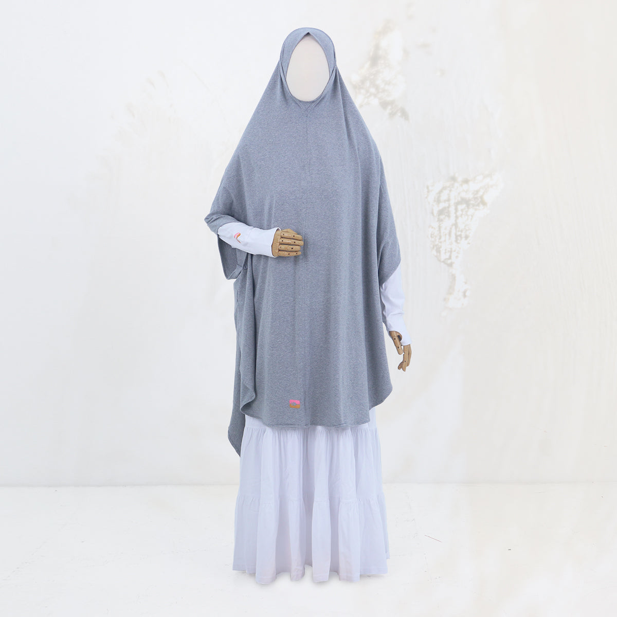 Ulfaqiha Khimar - Misty