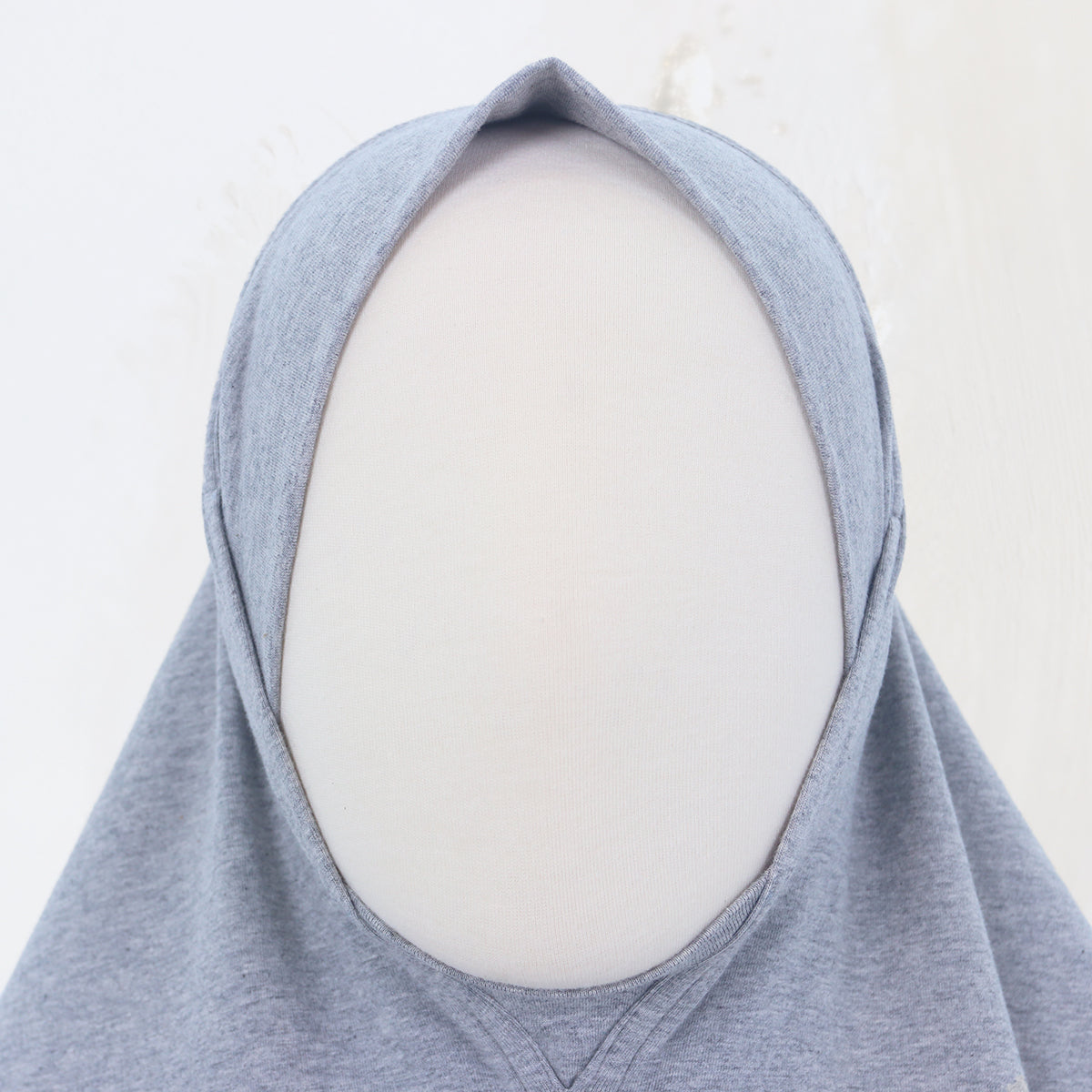 Ulfaqiha Khimar - Misty