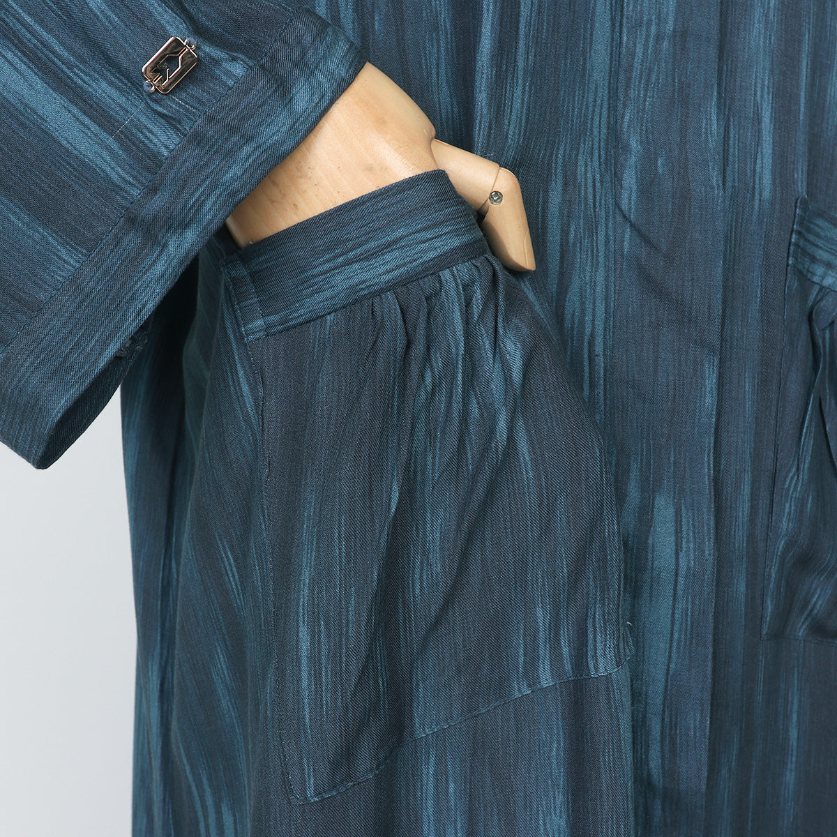 Luma Abaya - Blue Graphite