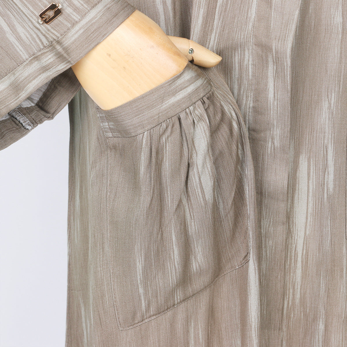 Luma Abaya - Warm Taupe