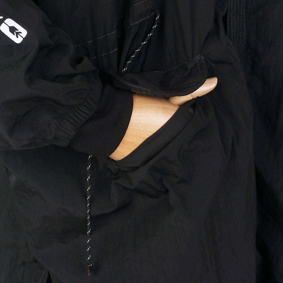Wafiyya Jacket - Black