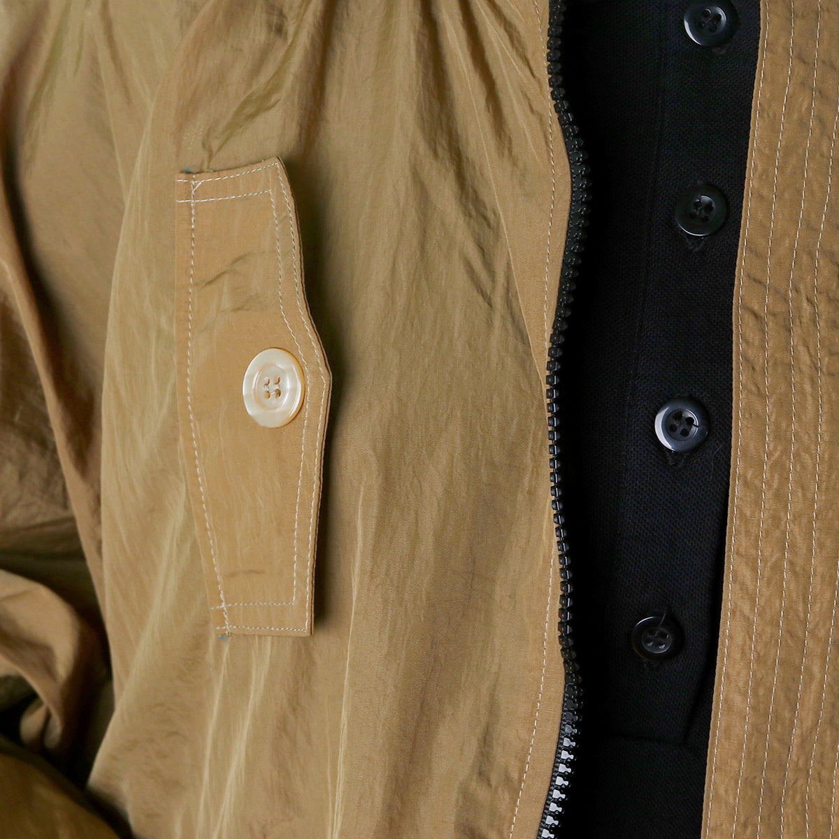 Wafiyya Jacket - Camel