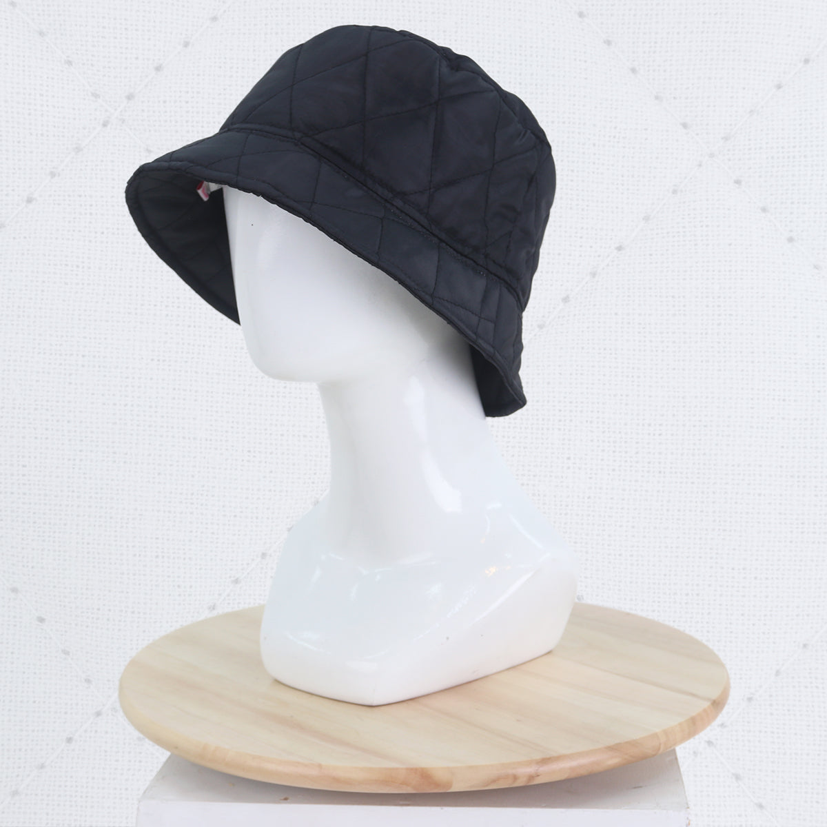 Izzaa Bucket - Black
