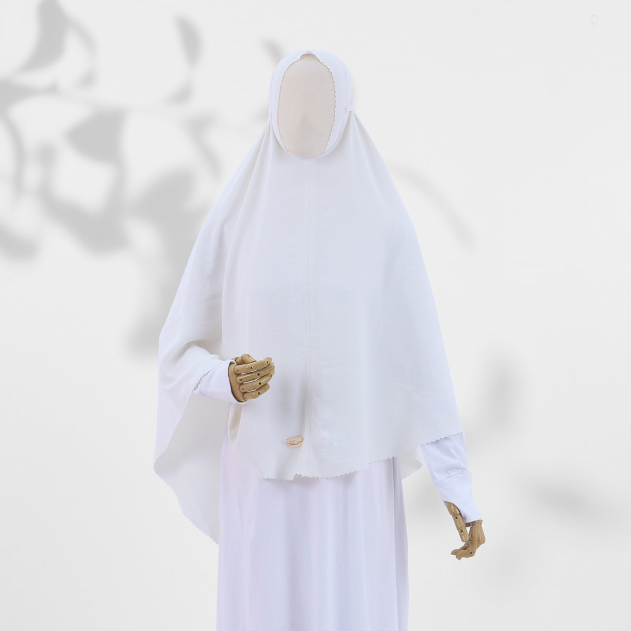 DEFECT Nadhira Khimar - Broken White